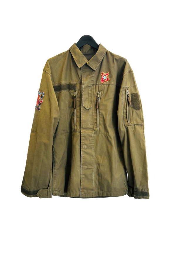 Giacca militare con sari vintage applicato